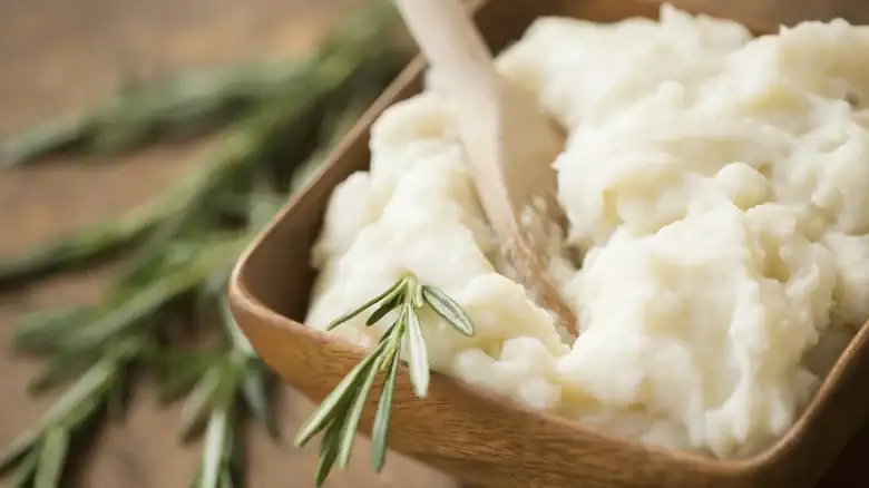 El ingrediente secreto que necesitas para un puré de patatas cremoso