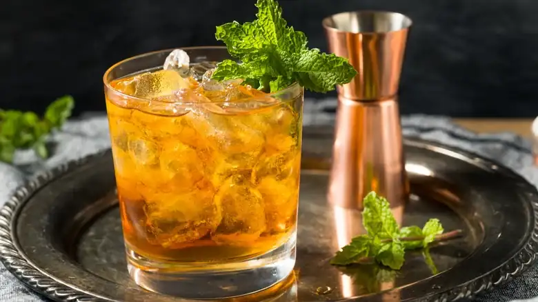 The 2-Ingredient Cognac Cocktail That Was A Staple Of High Society