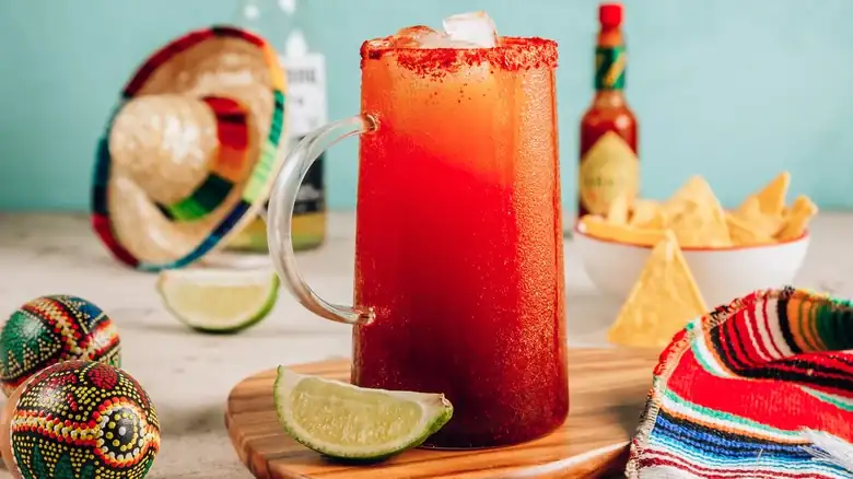 How to choose the right hot sauce for a spicy cocktail