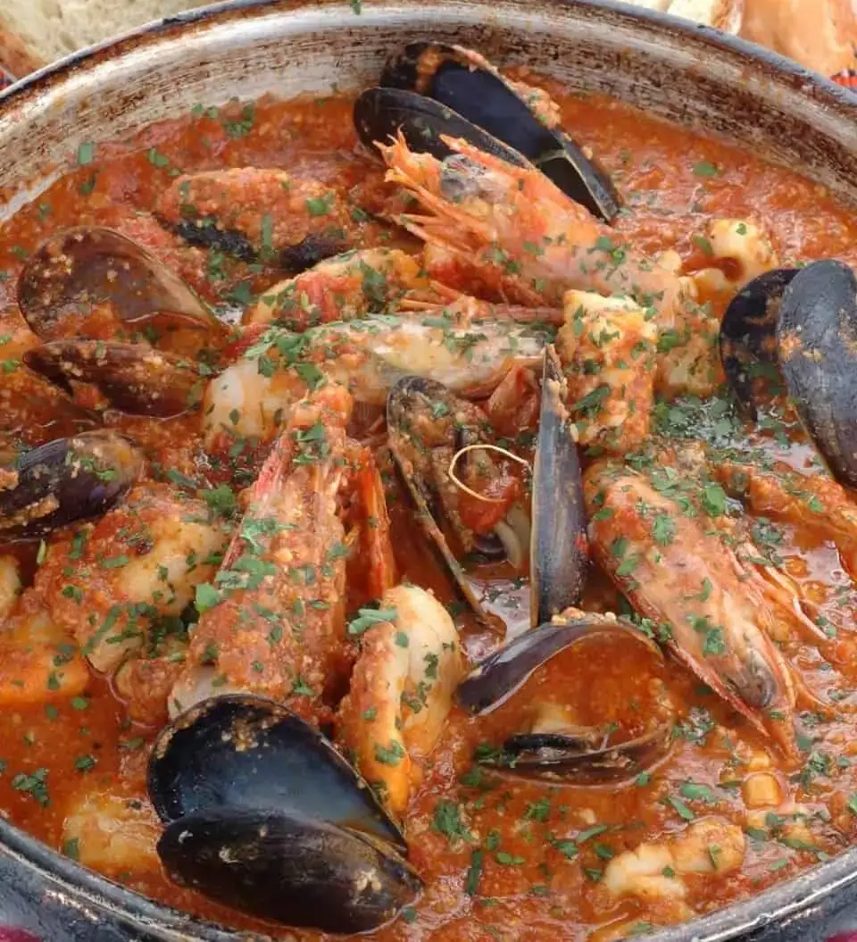 Zarzuela de Mariscos (Spanish Seafood Stew)