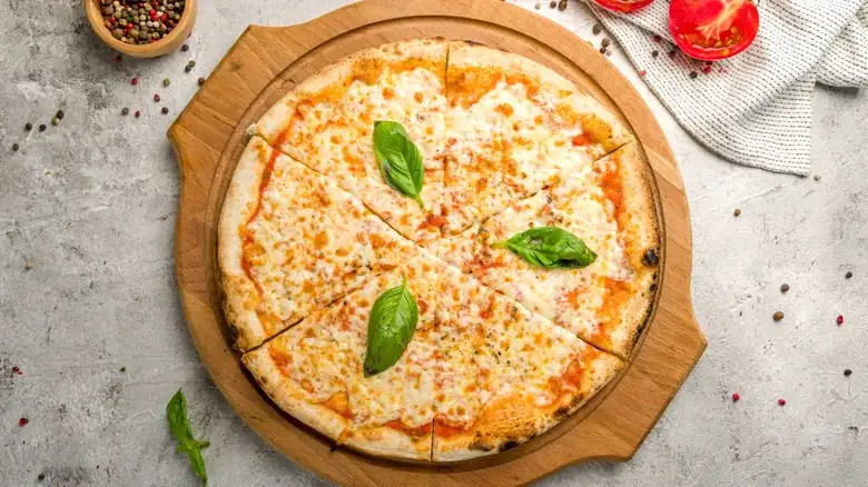 Are You Brave Enough To Try Mythical Kitchen's 'Maine Pizza'?