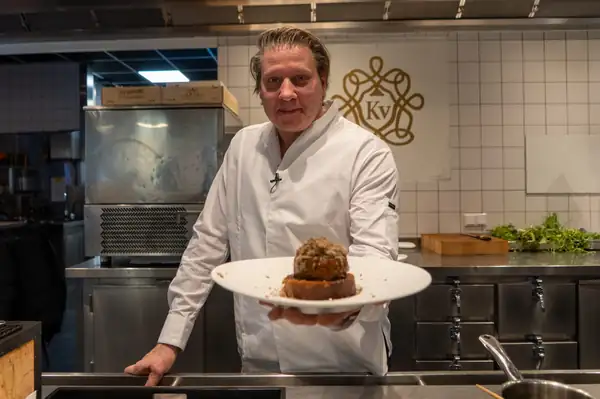 Leon Mazairac deja el restaurante con estrella Michelin Karel 5 y se hace cargo de De Hoefslag