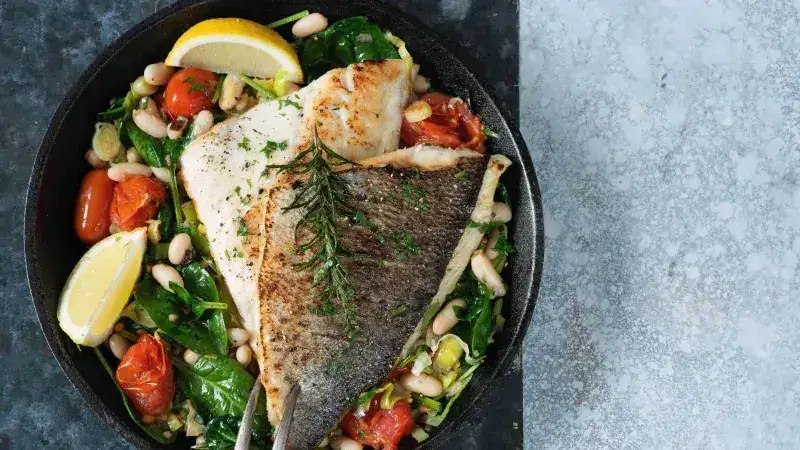 Fish and beans from one pan