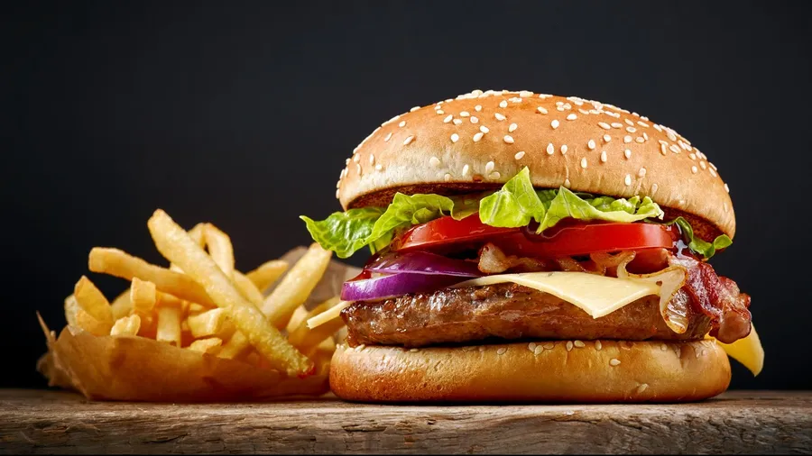 This Beloved Burger Chain Only Exists In 26 US States (And We Want It In More)