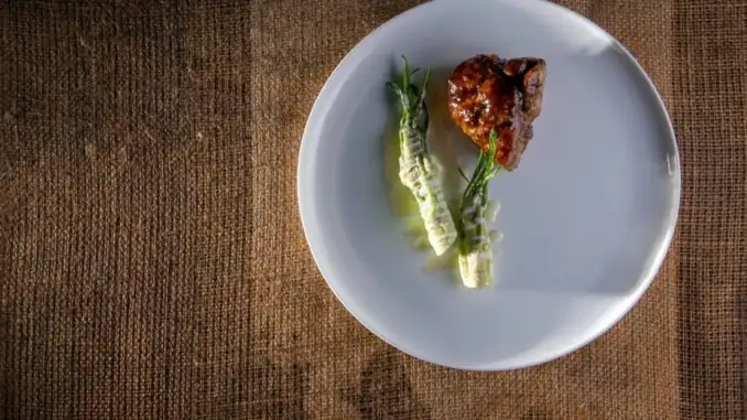 Sweetbreads, puntarelle, and licorice: a recipe from chefs Ricci and Drago of the Jacopa restaurant