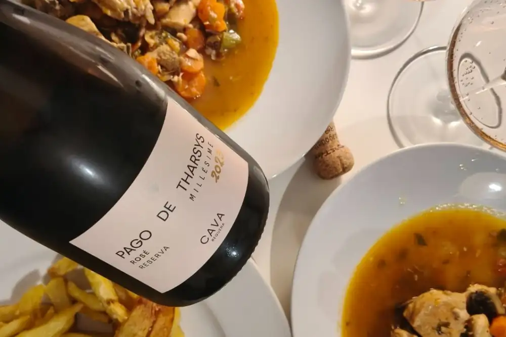 Pago de Tharsys Millésime Rosé sitúa a Requena en lo más alto del cava español