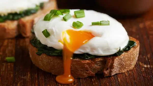 14 Tips You Need When Cooking Poached Eggs