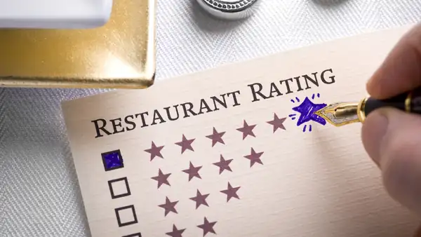 What to consider when reading restaurant reviews