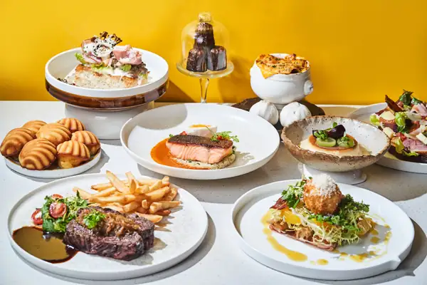 El restaurante Alkove Bistro ofrece 2x1 en platos principales y postres para el almuerzo entre semana