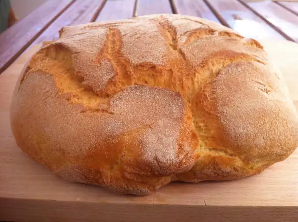 An easy bread recipe for beginners with self raising flour!