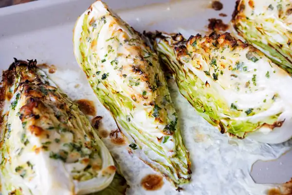 Pointed cabbage from the oven