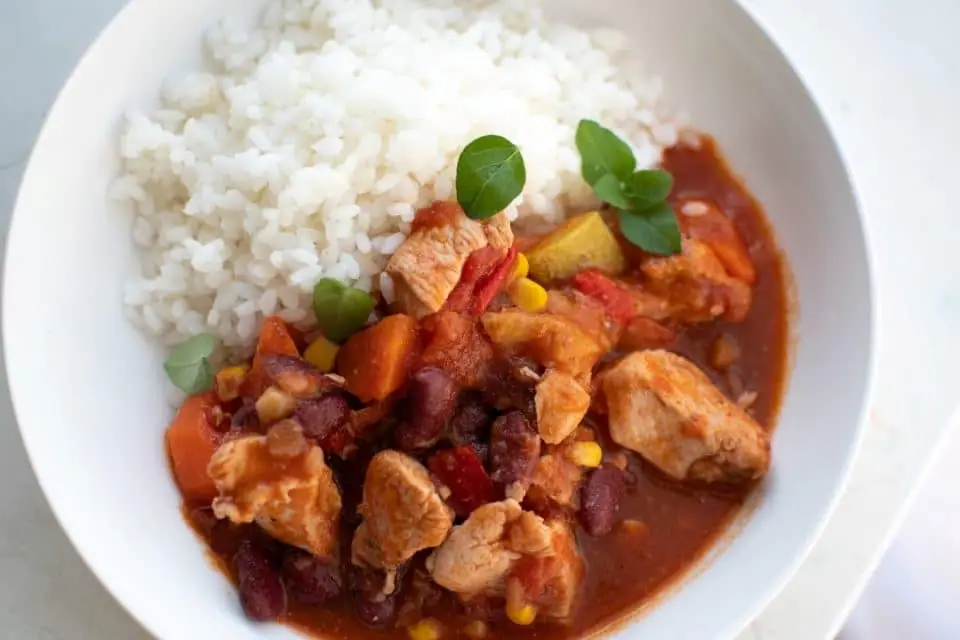 Chili de pollo con maíz