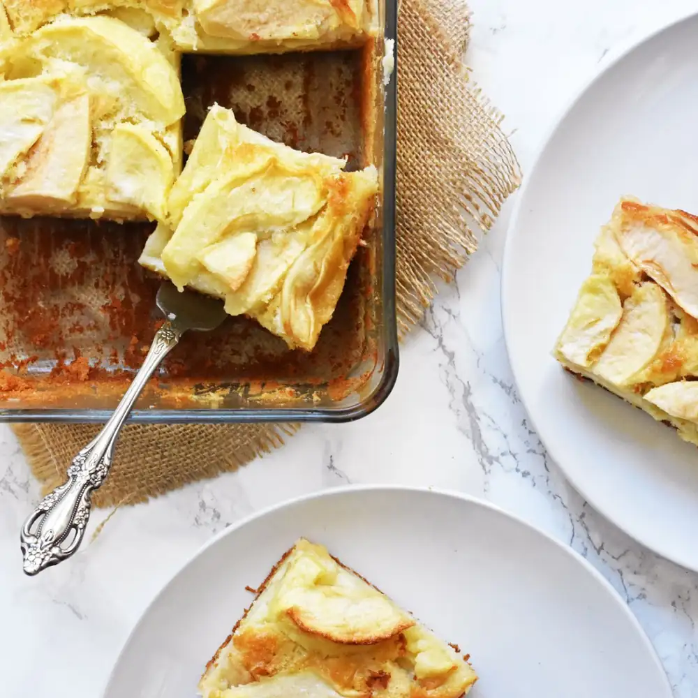 Calvados y flan de manzana de Normandía