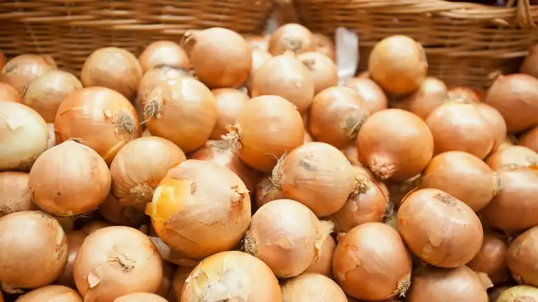 How Long Can You Store Onions In The Freezer?