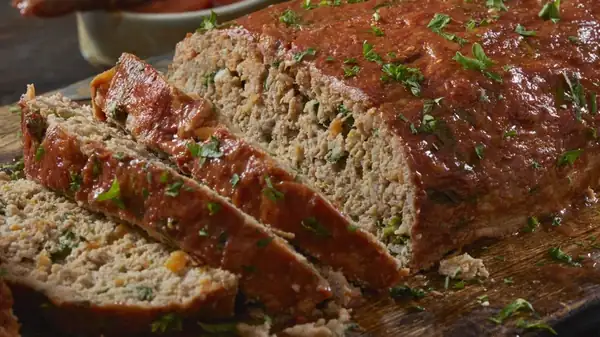 The Proper Way To Incorporate Vegetables Into Meatloaf