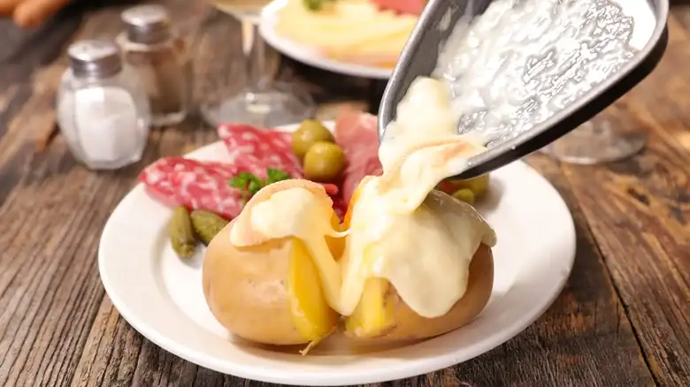 What Is Raclette And How Does It Differ From Fondue?