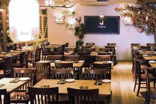 Iconic 14-year-old Vancouver restaurant to close this month