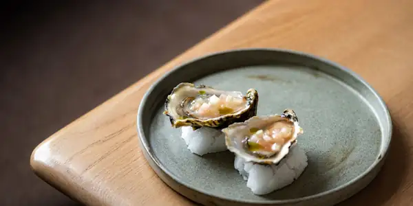 Receta de ostras de Loch Creran, fresas y chile verde