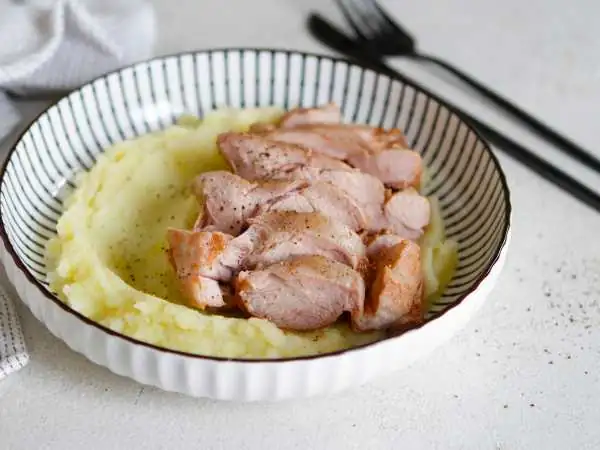 Turkey fillet in sweet and sour sauce, cooked sous vide