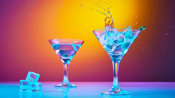 The Common Drink Mixer To Use For Glow In The Dark Cocktails