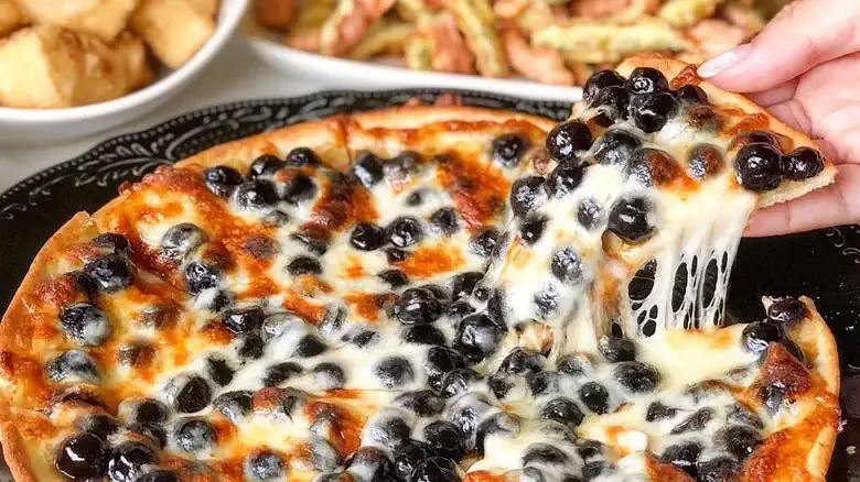 The Boba-Inspired Pizza You Can Only Find In Taiwan