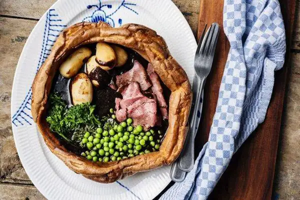 I asked chefs how to make the best gravy — they all suggested same ingredient