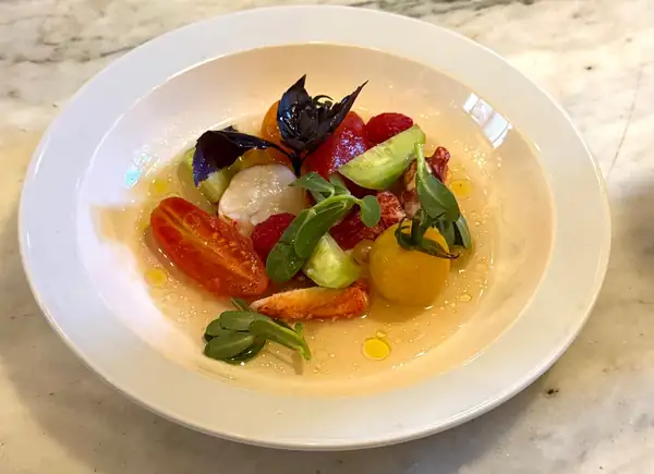 La Belle Équipe reopens in Brussels with the cuisine of Théo Léonard
