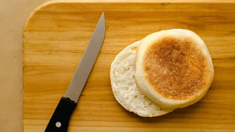 Why It's A Frankly Terrible Idea To Cut English Muffins With A Knife