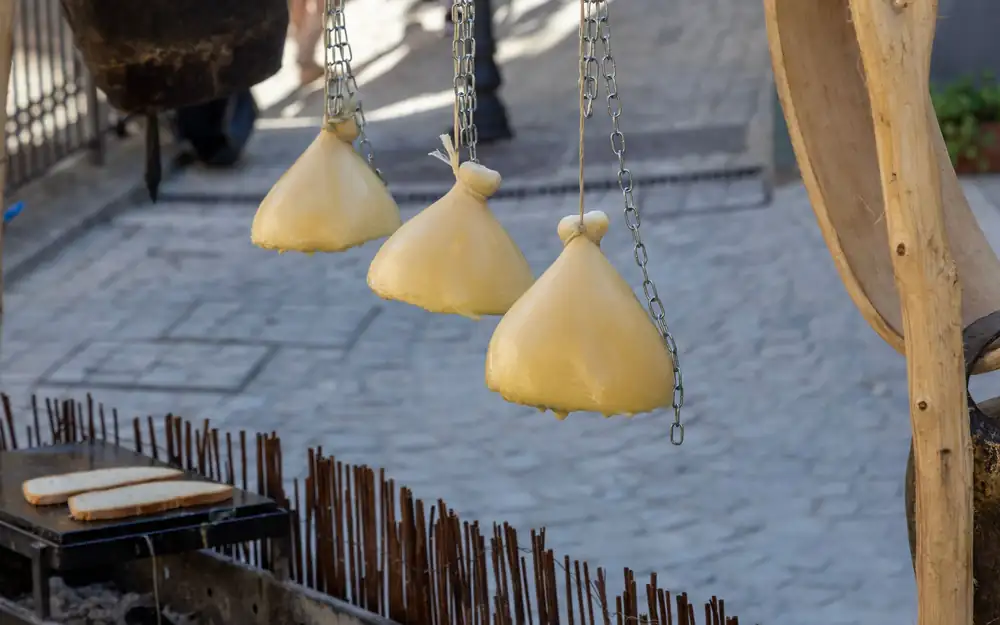 Caciocavallo impiccato, a fever that's inflaming the grills of Southern Italy