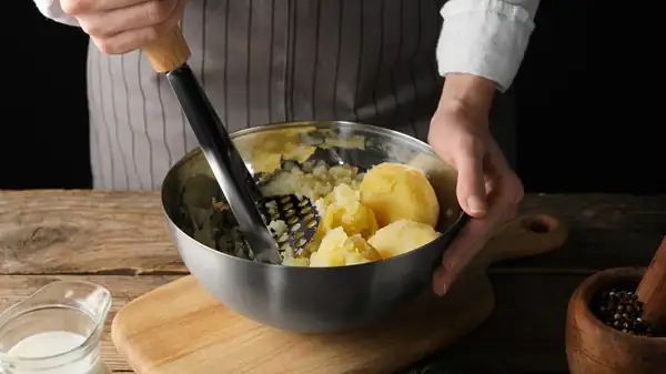 The Tomato Twist Your Mashed Potatoes Need