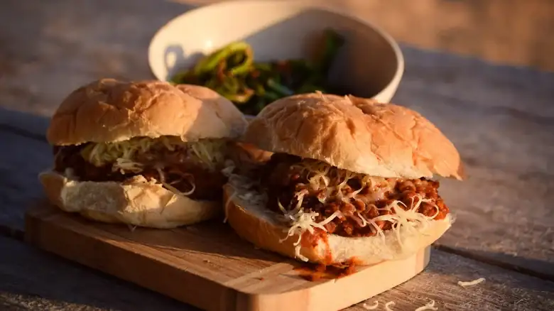 A 'Sloppy Lenny' Is The Sloppy Joe's Meatless Best Friend