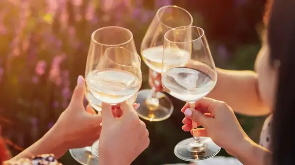 Toasting in France is more complicated than it seems
