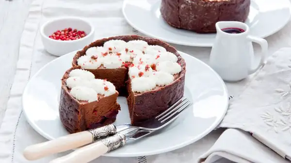 Granos de pimienta rosa: especias inesperadas para postres sofisticados