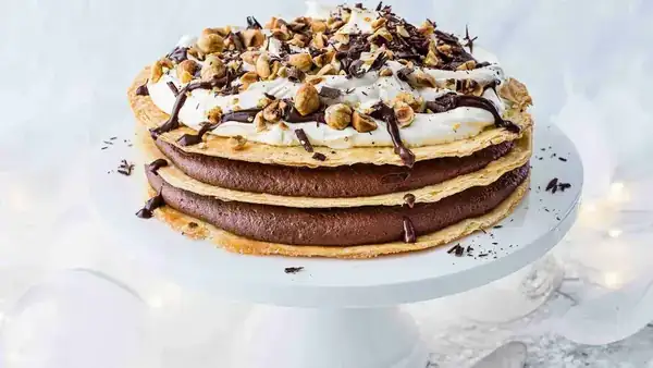 Maxi millefeuille with hazelnut cream