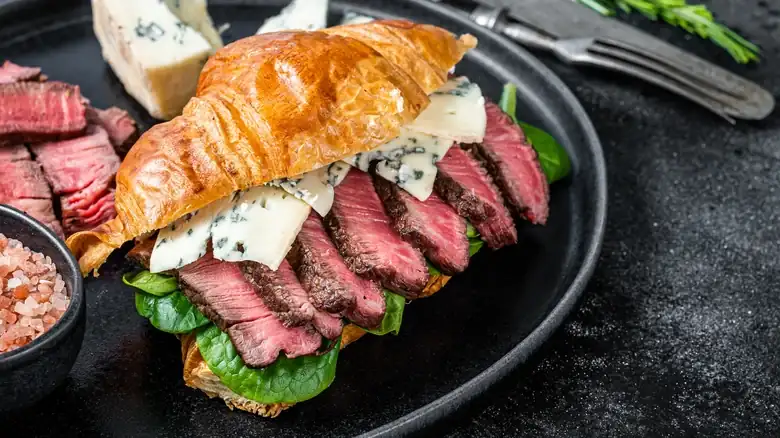 How To Use Up Leftover Beef Tenderloin For Easy, Customizable Sandwiches