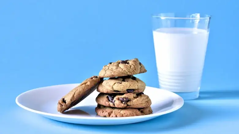 Ever Wonder Why We Drink Milk With Cookies?