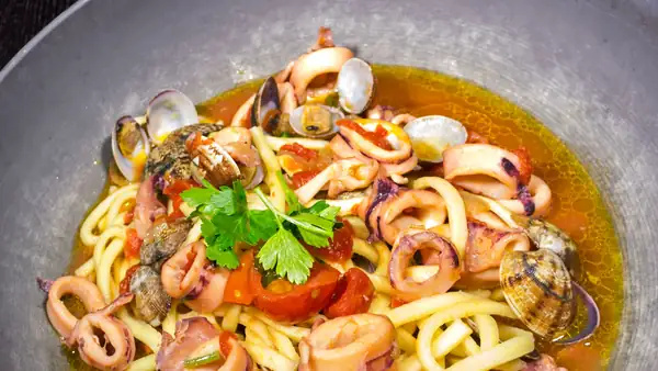 50 years of scialatielli, with the story (and recipe) of Enrico Cosentino, the chef who invented them
