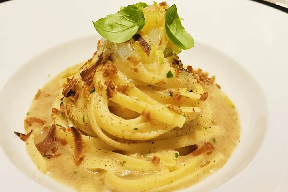 Spaghetti with Bottarga, Raw Prawns and Lime