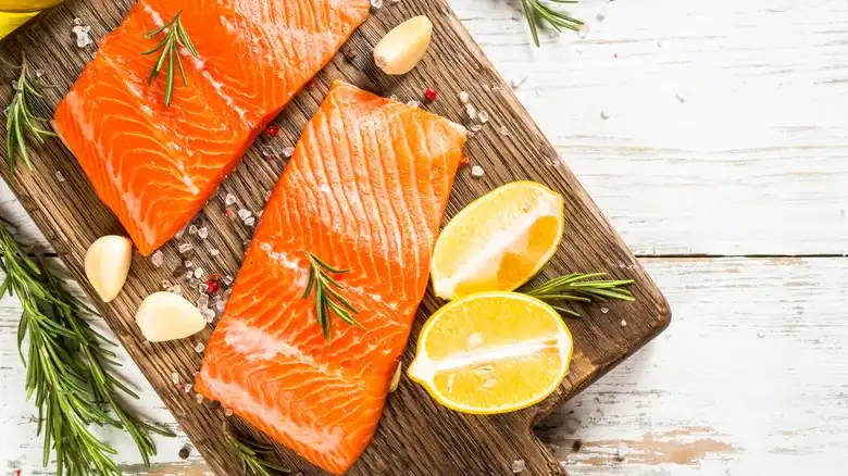 How To Safely Defrost Salmon In Your Microwave