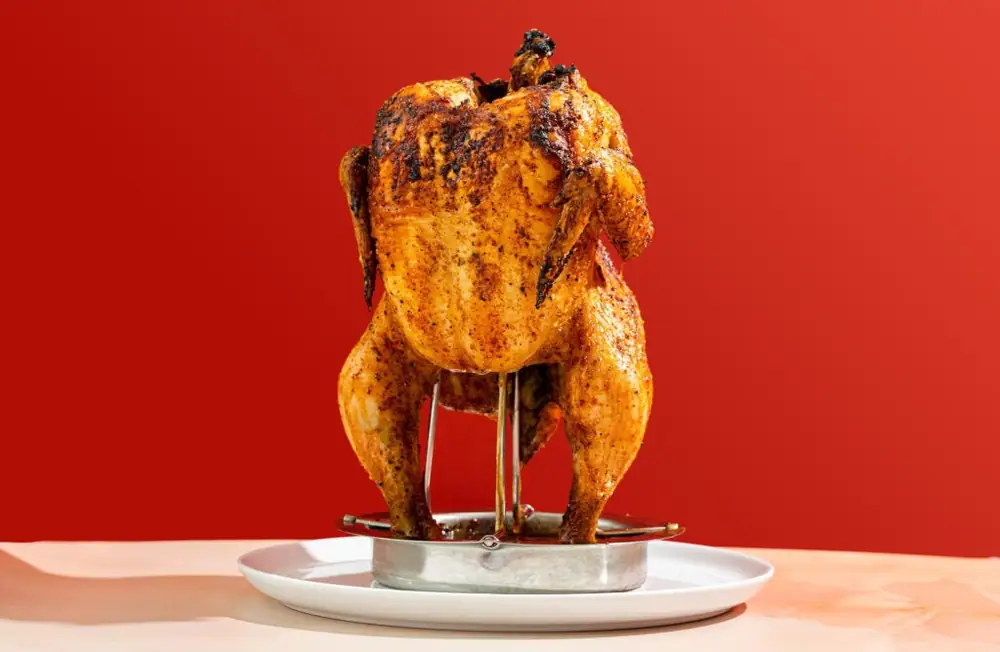 A Chicken That Gives Itself a Standing Ovation