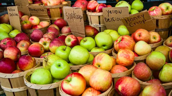 These Apples Won't Make Your Fall Baked Goods Very Flavorful