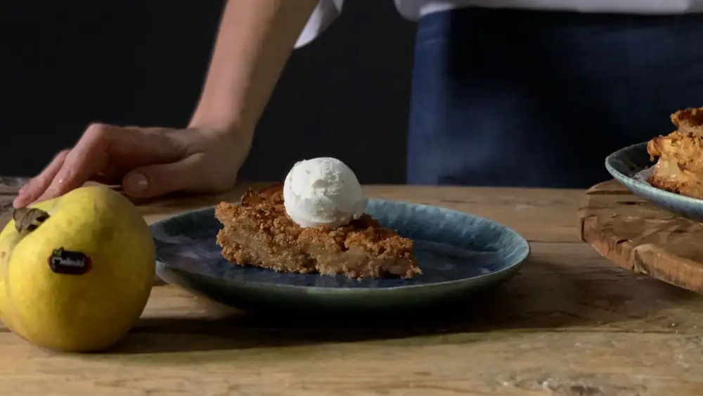 Renetta apple pie with amaretti biscuits and cookies