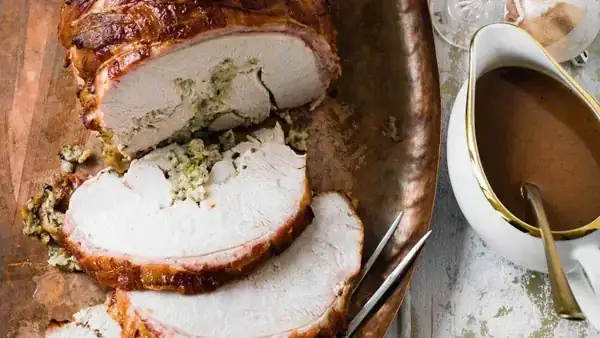 Stuffed turkey breast with bacon coating