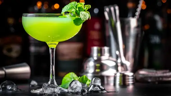 Green Mimosas Are The Perfect Way To Kickstart St. Patrick's Day: How To Achieve The Signature Color