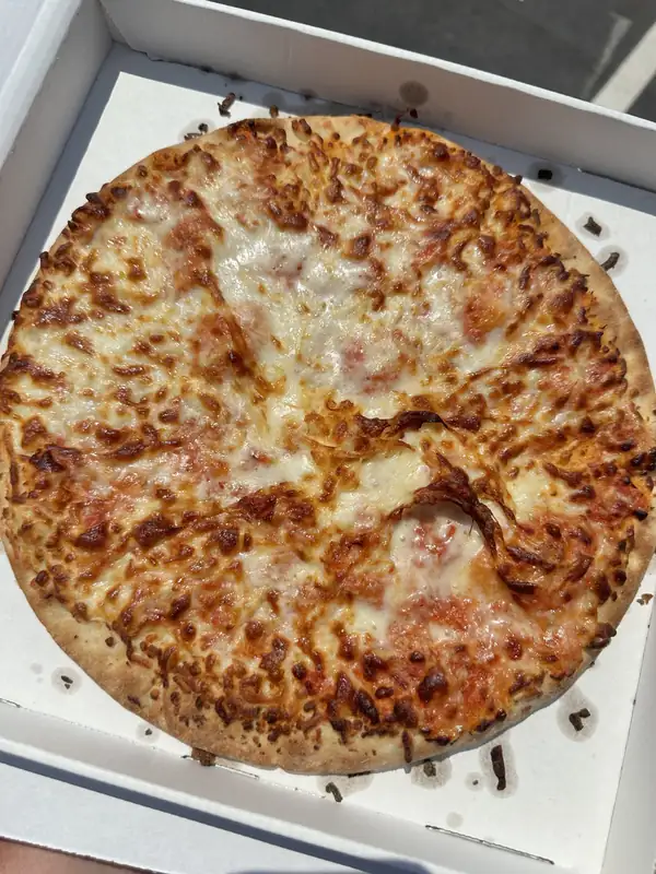 I Tried the 24/7 Pizza Vending Machine in Buckhead. Here’s How it Went