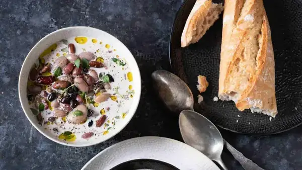 Beans cooked in broth seasoned with cream