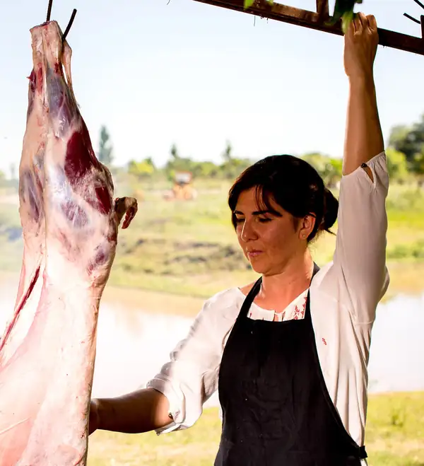Alina Ruiz, the cook of El Impenetrable 7 Cannibals
