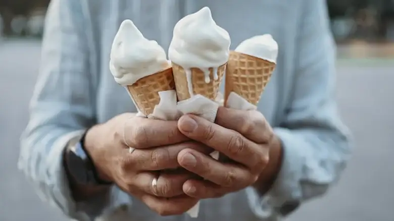 The Simple Trick To Prevent Your Ice Cream Cone From Dripping
