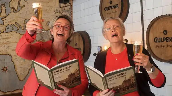 De cancionero desmoronado a canción de pub: éxitos centenarios vuelven a sonar