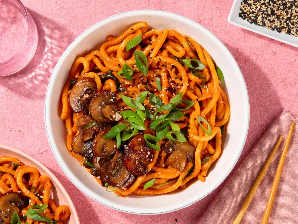 15-minute creamy gochujang udon with mushrooms